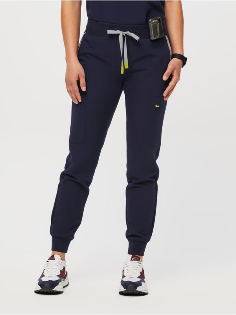 Figs Women’s RARE Muoy Navy Jogger Pants